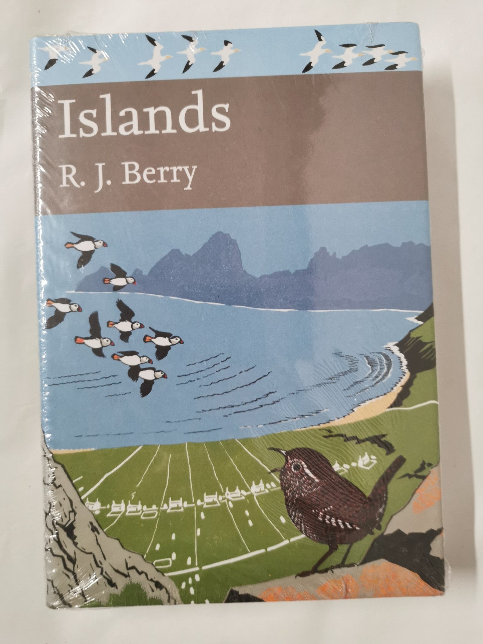 New Arrivals: Collins New Naturalist Library – British Natural History Classics
