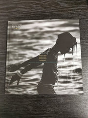 [25X25] Twenty five stories by twenty five photographers