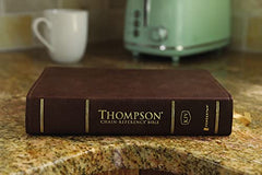 KJV, Thompson Chain-Reference Bible, Handy Size, Leathersoft, Brown, Red Letter