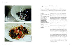 How to eat a peach: Menus, stories and places (Diana Henry)
