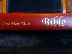 One New Man Bible: Revealing Jewish Roots and Power (Synthetic Leather): 1