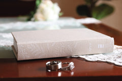 Niv, Bride's Bible, Cloth Over Board, Cream, Red Letter, Comfort