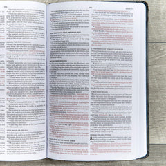 KJV Gift and Award Bible, Black Imitation Leather: King James Version, Gift