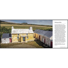 60 Remarkable Buildings of the National Trust (The National Trust Collection)