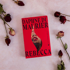 Rebecca: the iconic masterpiece of jealousy and obsession -