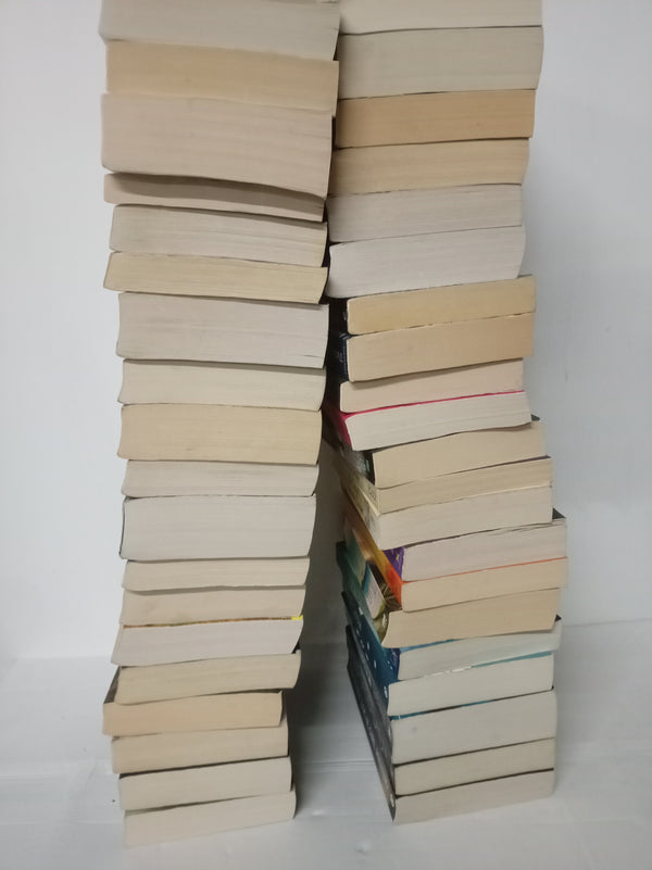 40 x Random Mixed Fiction Paperback Book Bundle – Job Lot (Used, Good)