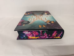 Light Wielder: Waterstones Signed Exclusive Edition