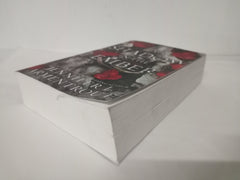 A Shadow in the Ember (Flesh and Fire, Band 1)