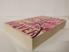 It Ends With Us: The emotional #1 Sunday Times bestseller. (Lily & Atlas, 1) by Colleen Hoover - used book at Perkology Books