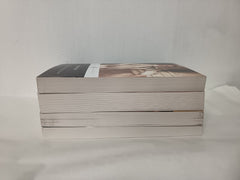 4 Penguin Classics: Oscar Wilde, Anne Bronte, Henry James & William Shakespeare
