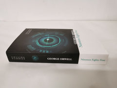 1984 Nineteen Eighty-Four: An essential, best-loved classic (Collins Classics)