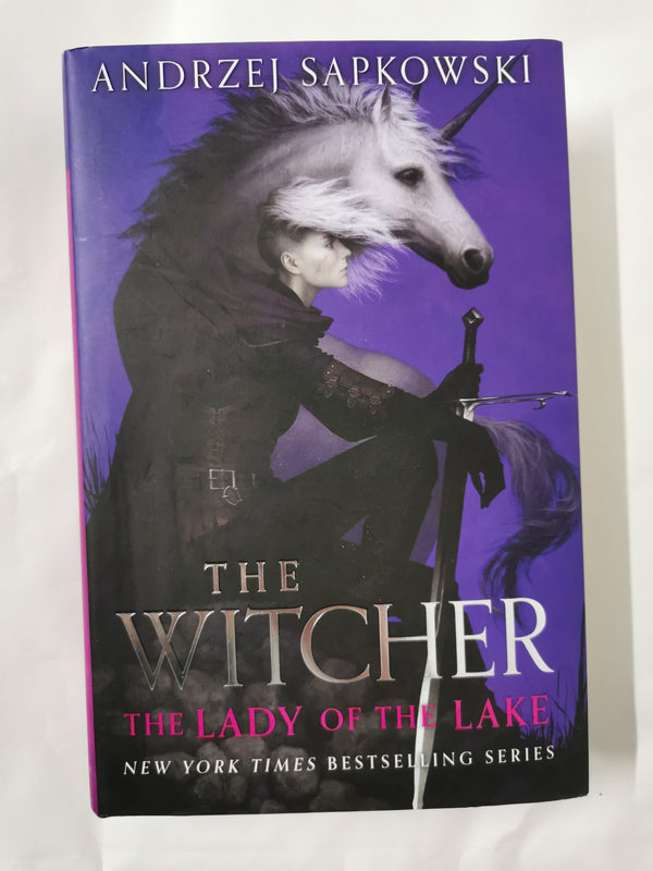 The Lady of the Lake: Collector's Hardback Edition: Book 7 (The Witcher)