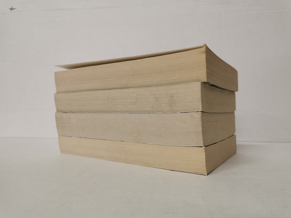 *Bundle* 4 Mary Higgins Clark books - Daddy's Gone A-Hunting and more!