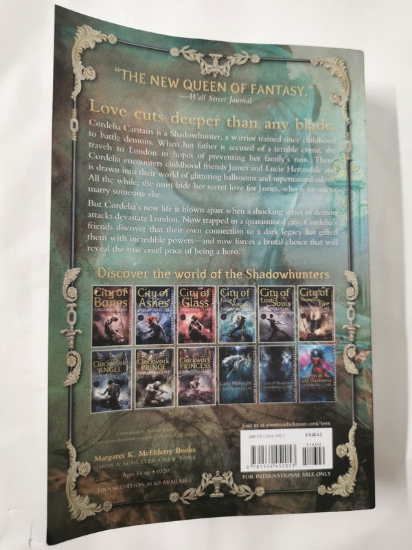 Chain of Gold (Export): A Shadowhunters Novel: 1 (Last Hours) by Casandra Clare