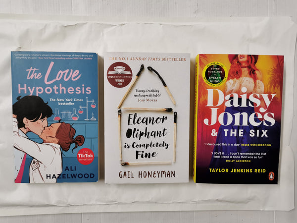 *BUNDLE* Daisy Jones & the Six, The Love Hypothesis, Eleanor Oliphant...
