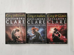 The Mortal Instruments Books 1,2 & 3: City of Bones, Ashes & Glass (Paperback)