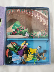 Disney Princess Great Adventures My Busy Book: With 10 Figurines and a playmat!